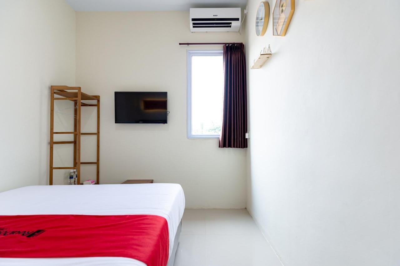 Reddoorz Plus At Komplek Abc Batu Aji Batam Kubuk Экстерьер фото