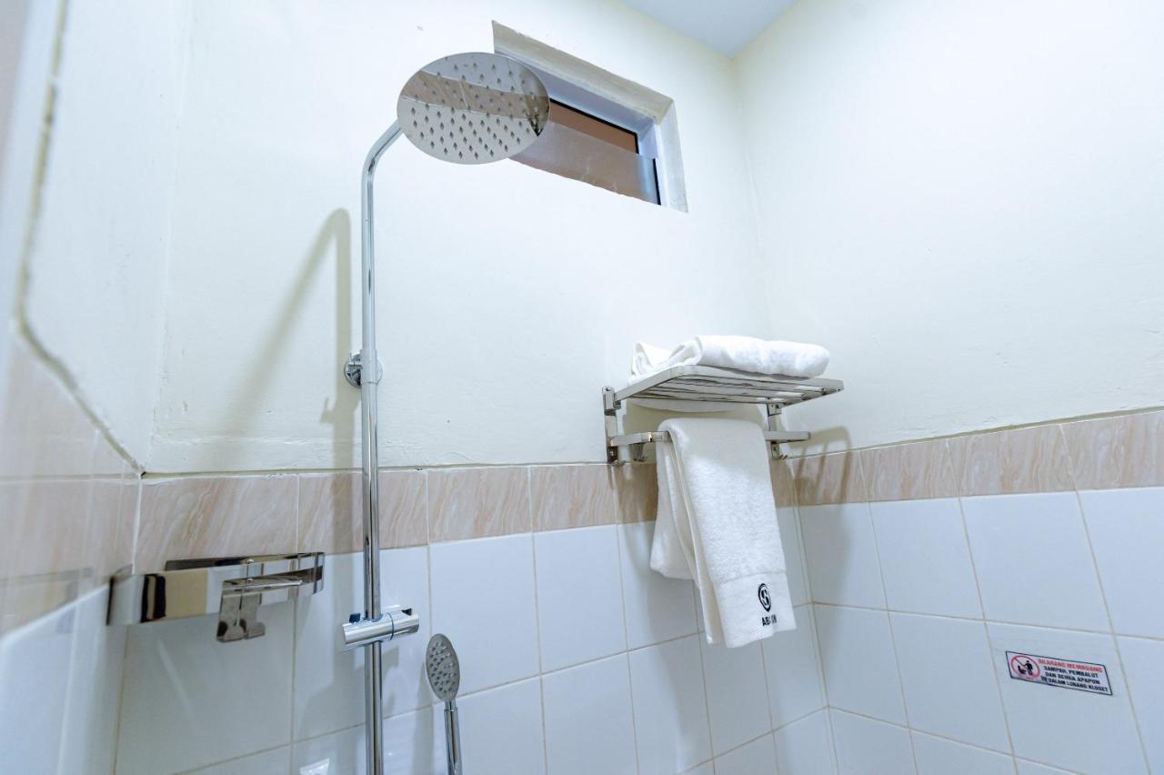 Reddoorz Plus At Komplek Abc Batu Aji Batam Kubuk Экстерьер фото