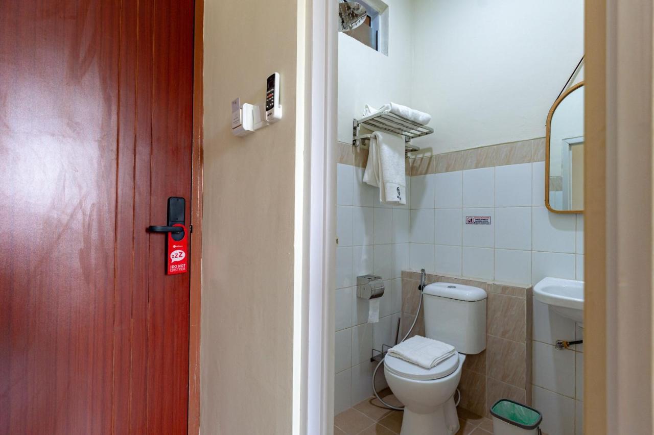 Reddoorz Plus At Komplek Abc Batu Aji Batam Kubuk Экстерьер фото